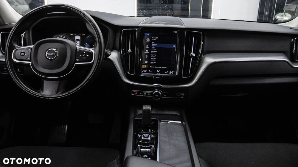 Volvo XC 60 T6 Plug-In Hybrid AWD R-Design - 19