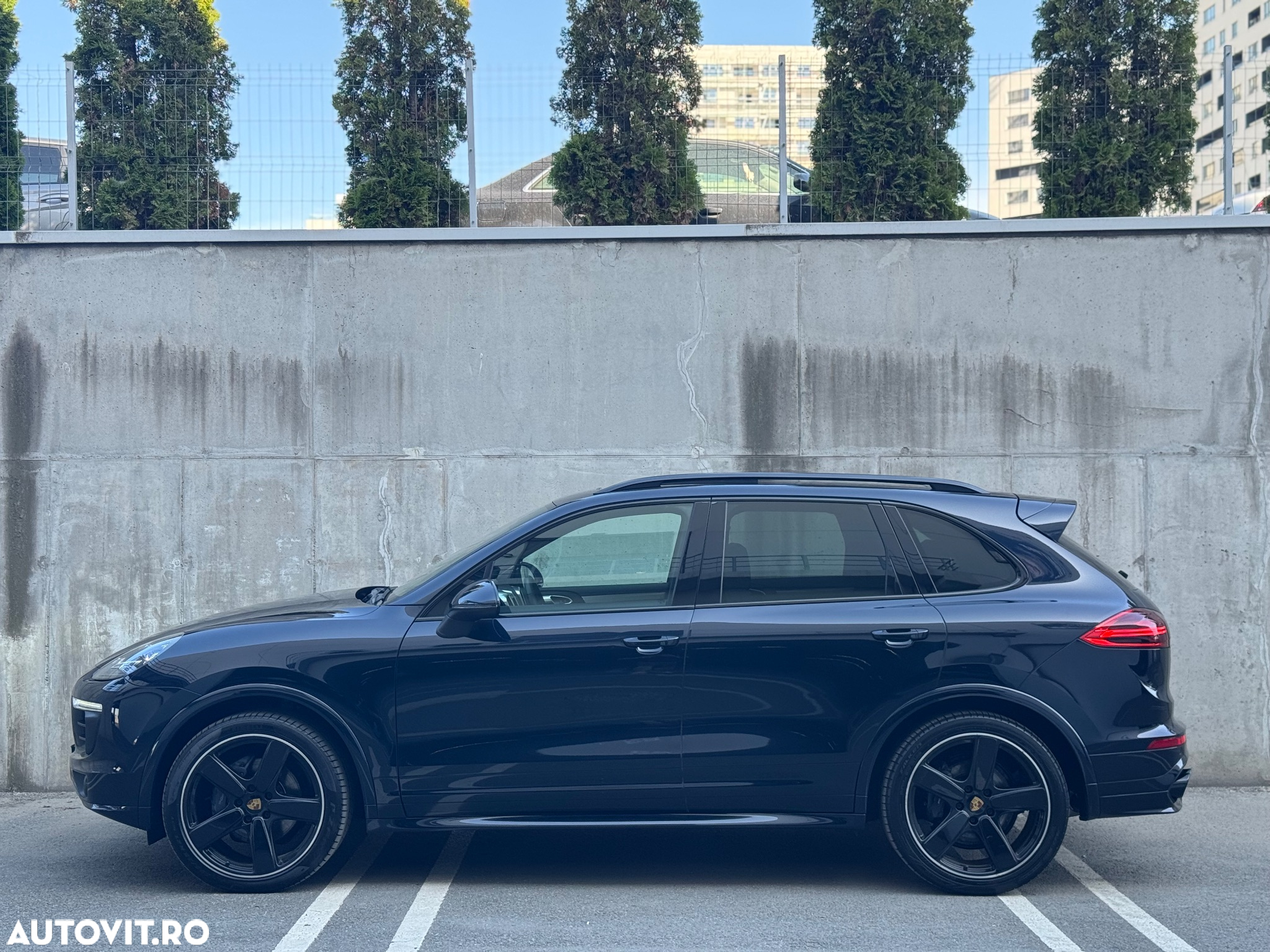 Porsche Cayenne Diesel Platinum Edition - 11