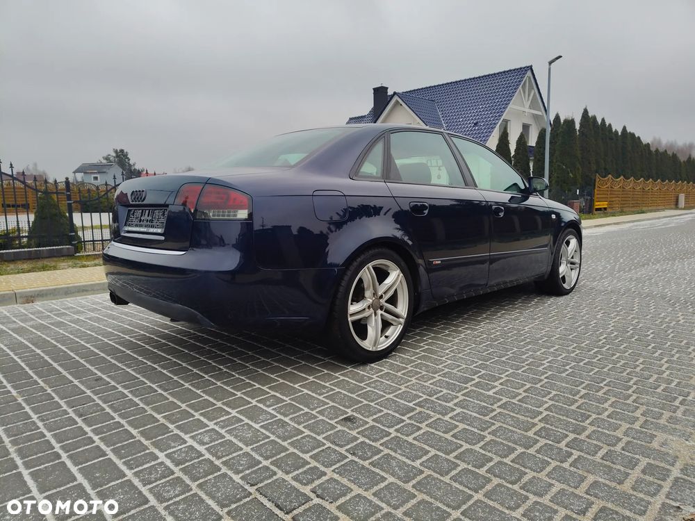 Audi A4 Limousine 2.0 TDI DPF - 13