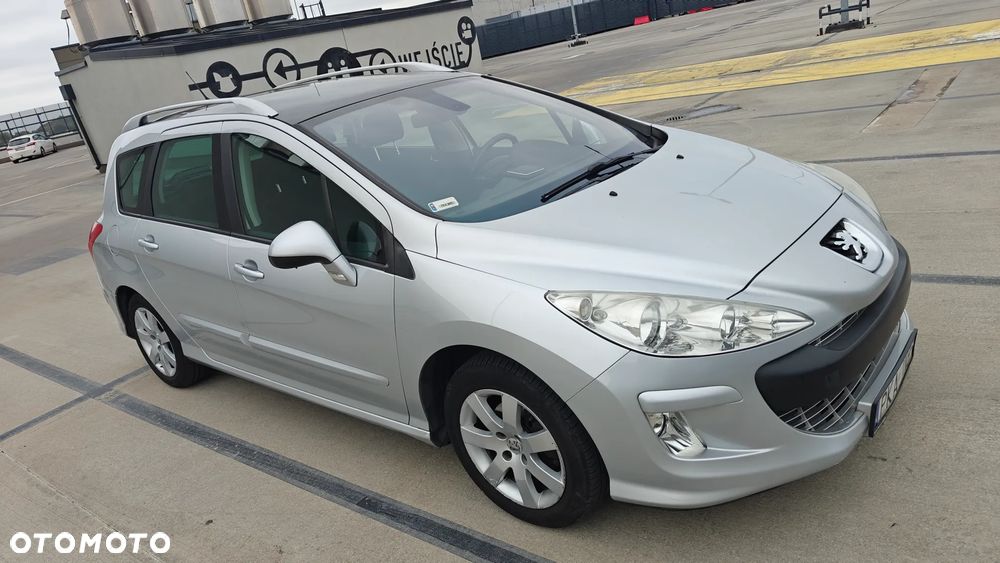 Peugeot 308 2008 photo 5