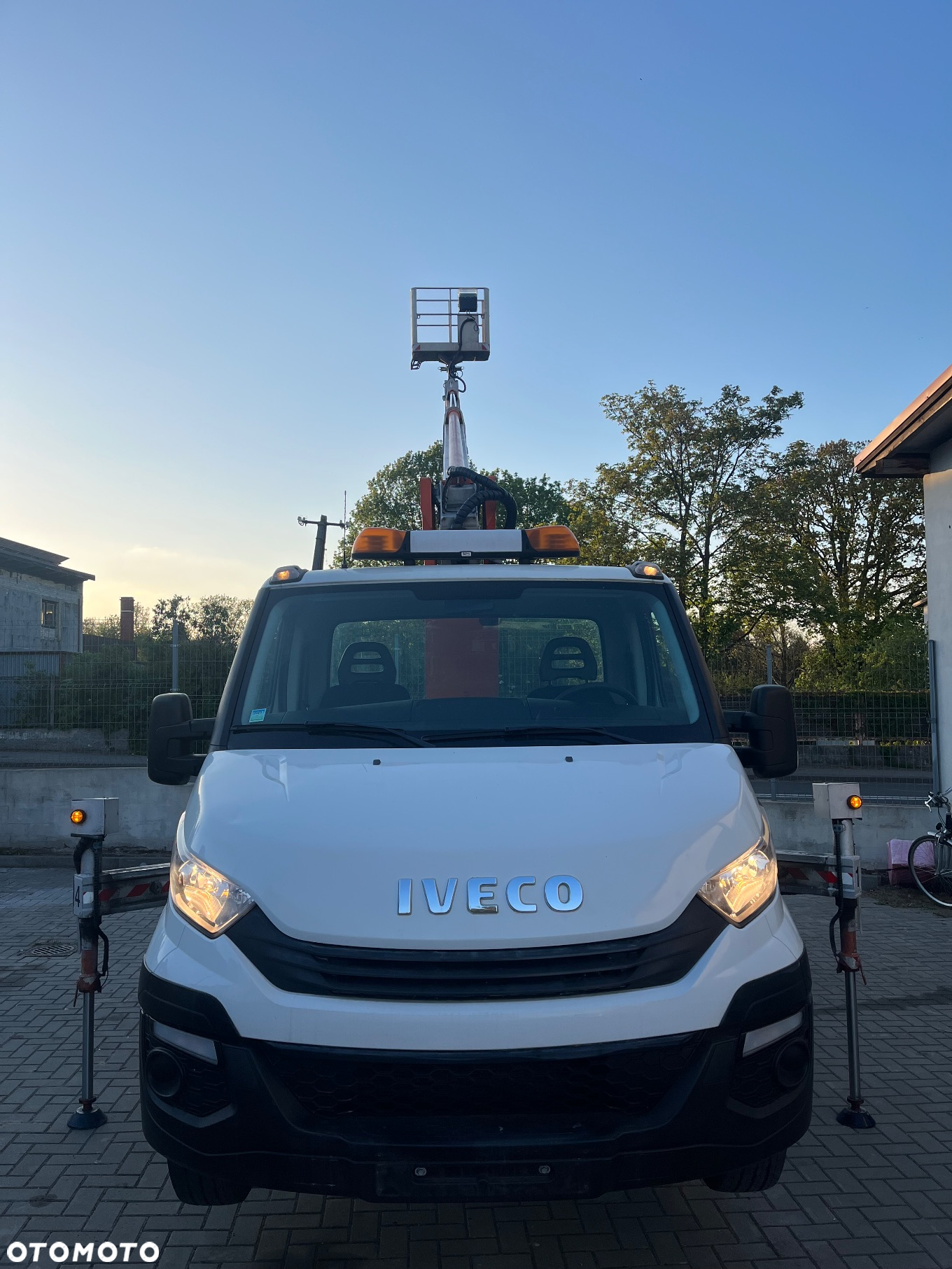 Iveco Podnośnik Koszowy Zwyżka 18 metrów Multitel MT182 Kosz 250KG!!! 13 M w Bok ! UDT BDB Stan jak Wumag Ruthmann GSR - 12