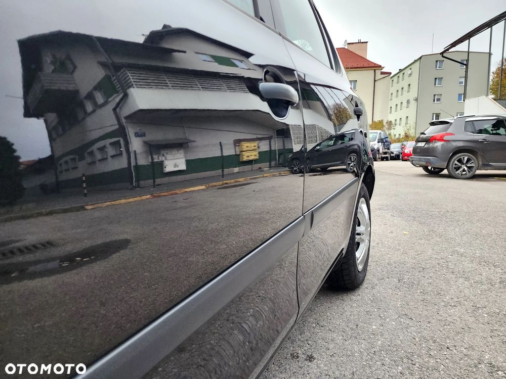 Skoda Fabia 1.2 HTP Active - 10