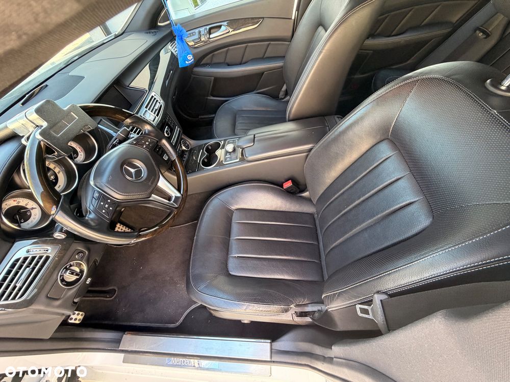 Mercedes-Benz CLS - 12