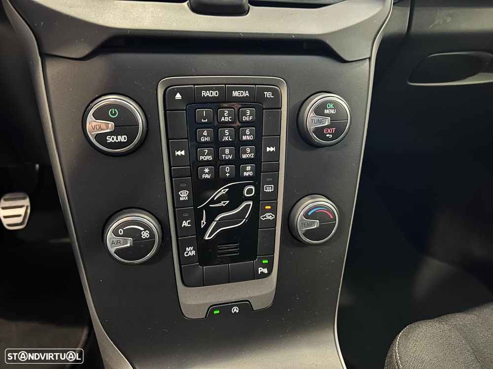 Volvo V40 T2 Kinetic - 27