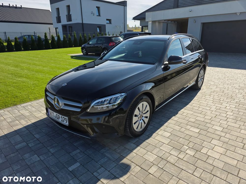 Mercedes-Benz C-Class 2019 photo 3