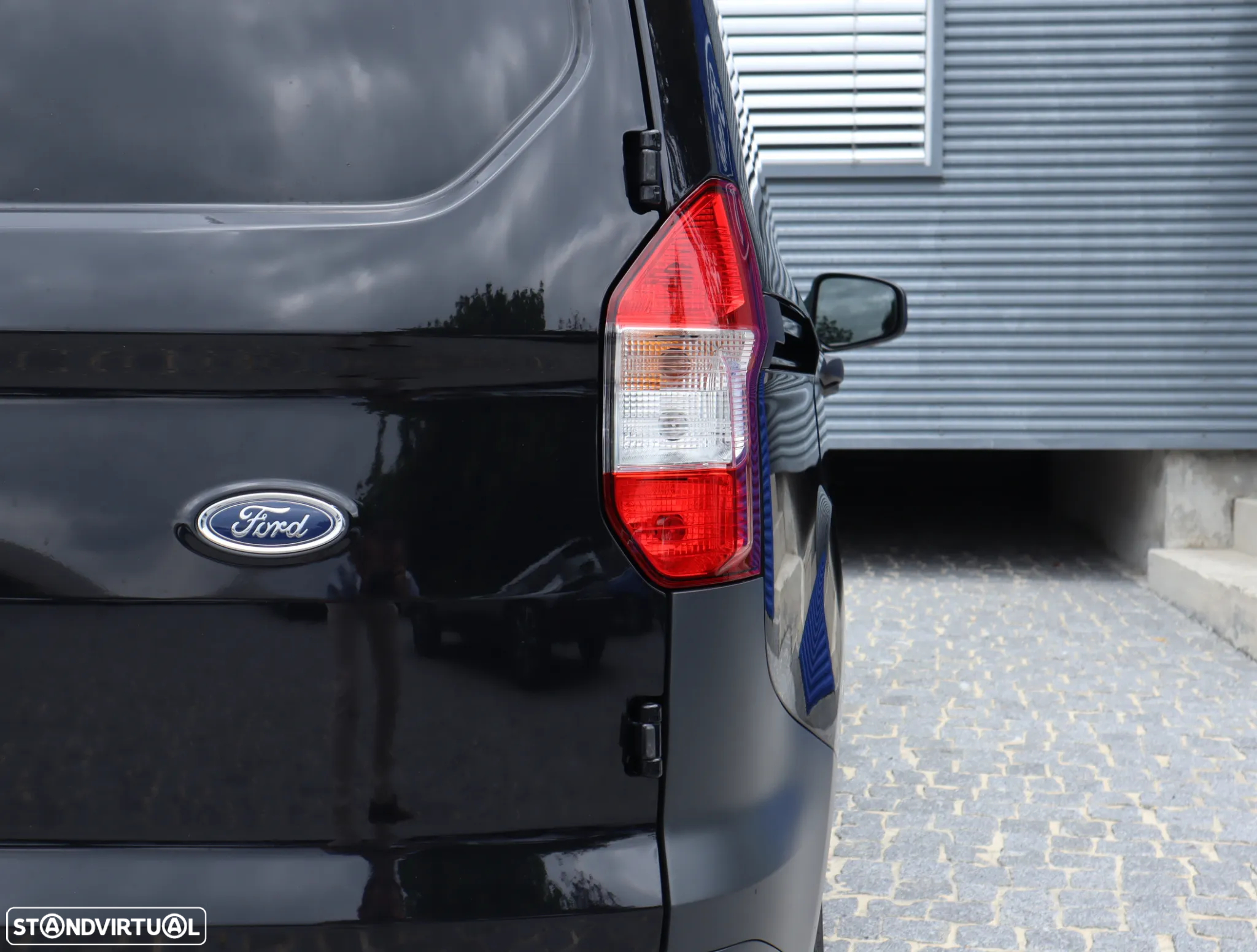Ford Courier Van 1.5 TDci 100 Cv Trend - 17