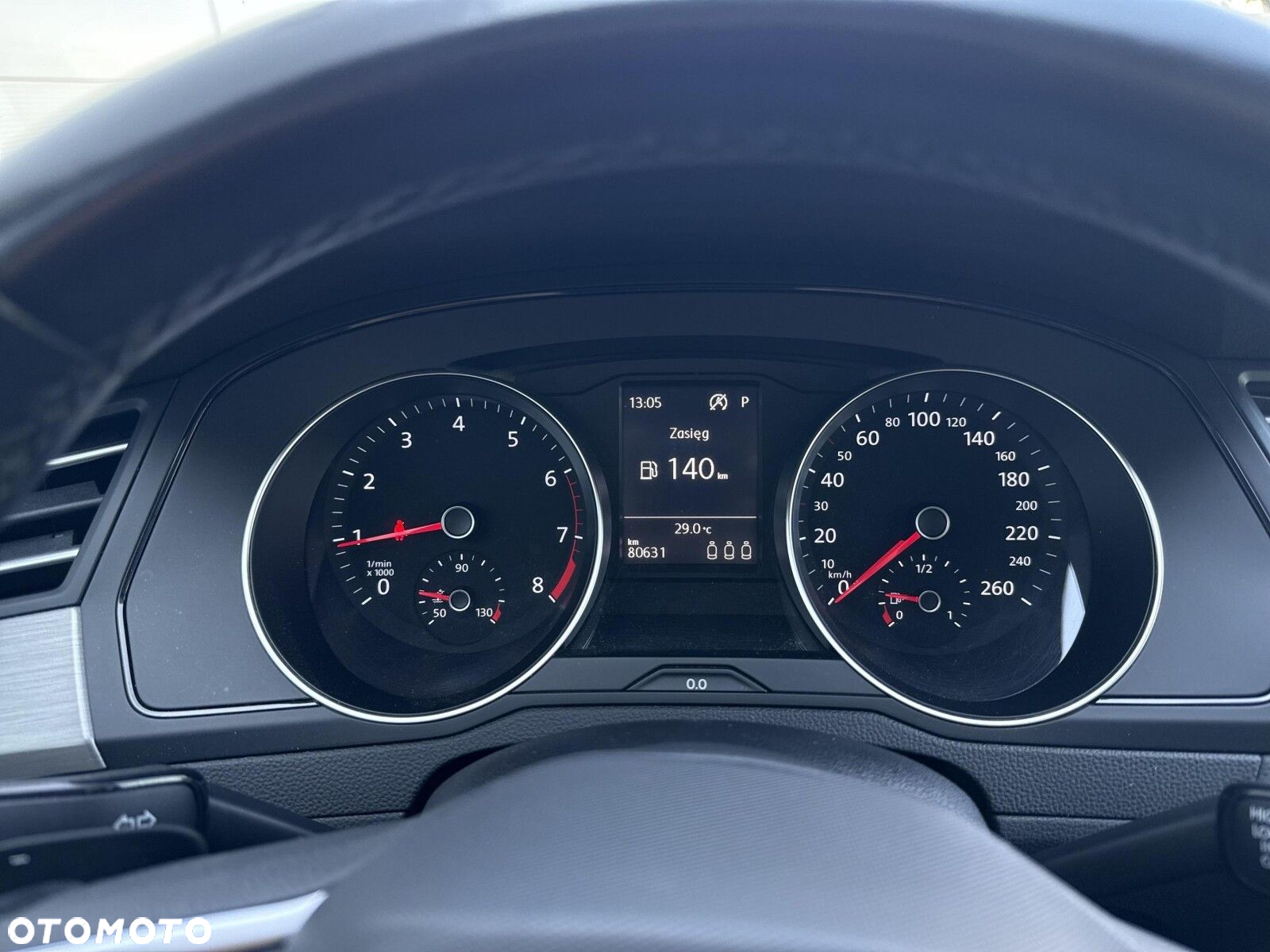 Volkswagen Passat - 13