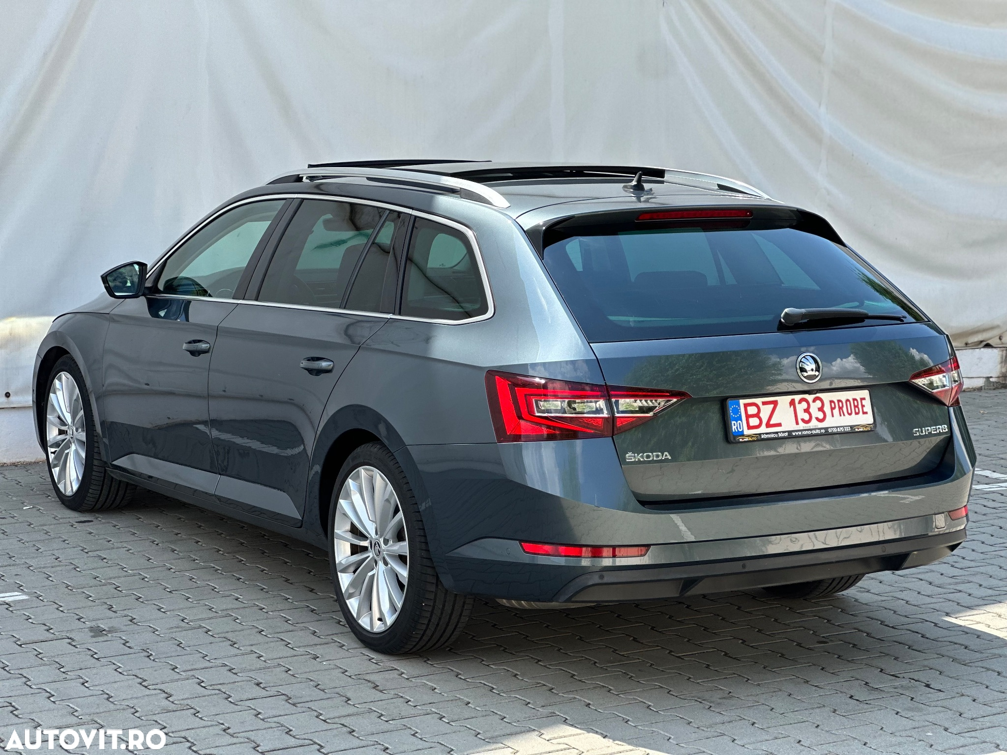 Skoda Superb 2.0 TDI DSG Style - 2