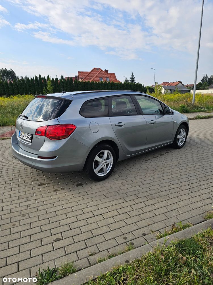 Opel Astra 1.4 Turbo - 8