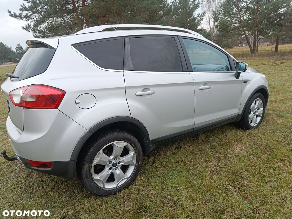 Ford Kuga 2.0 TDCi 4x4 Titanium - 6