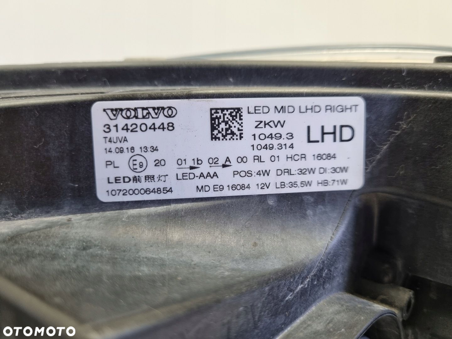 Volvo V40 II XC40 LIFT PRZEDNIA LAMPA PRAWA prawy przód LED 31420448 - 2
