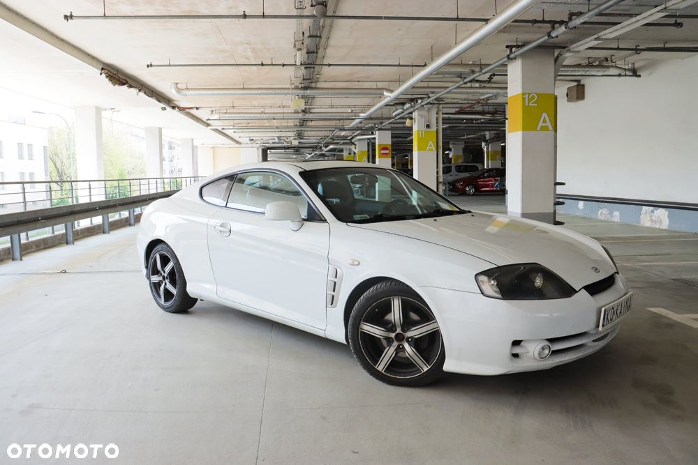 Hyundai Coupe - 4