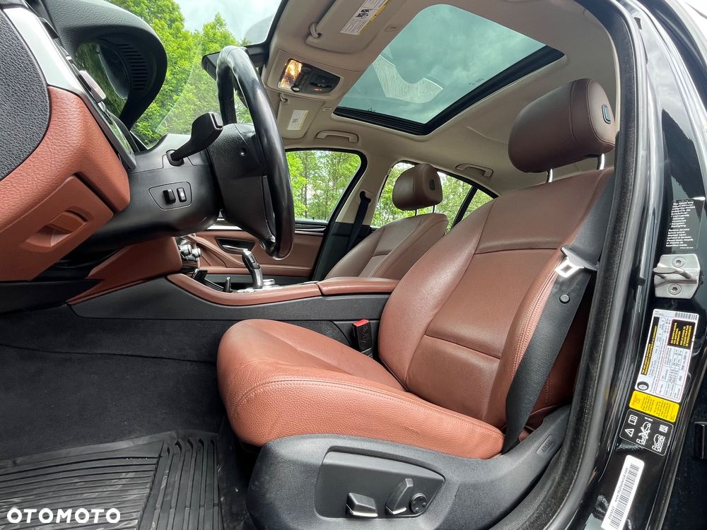 BMW Seria 5 535i xDrive - 10