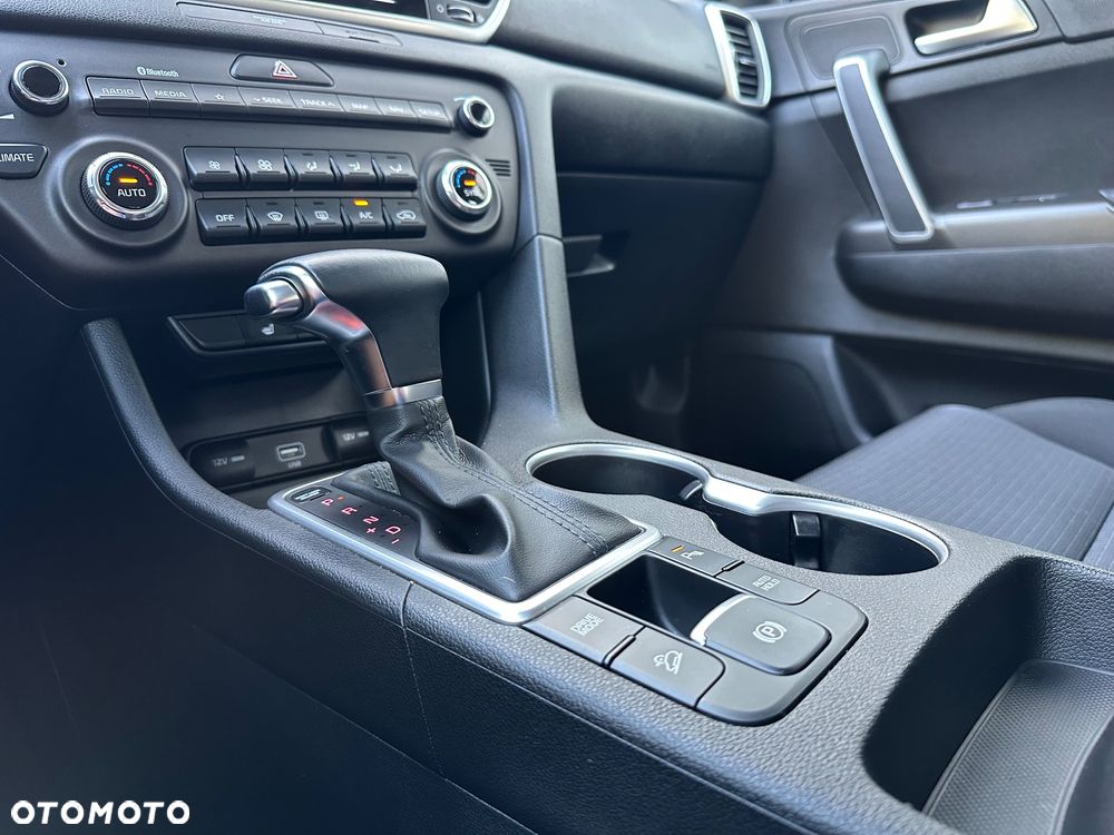 Kia Sportage 1.6 T-GDI L Business Line 2WD DCT - 18