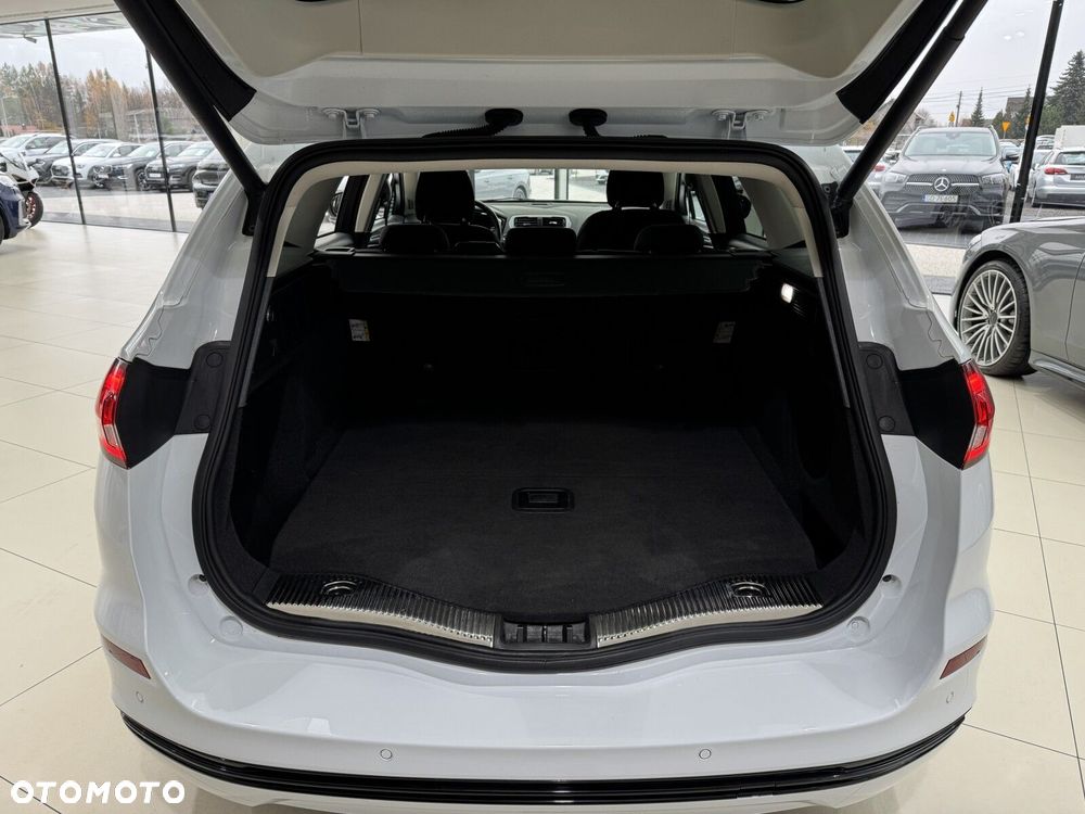 Ford Mondeo - 17