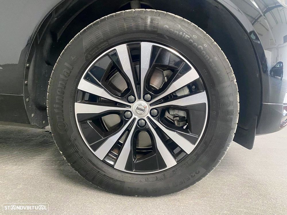 Volvo XC 60 2.0 B4 Momentum Plus - 36