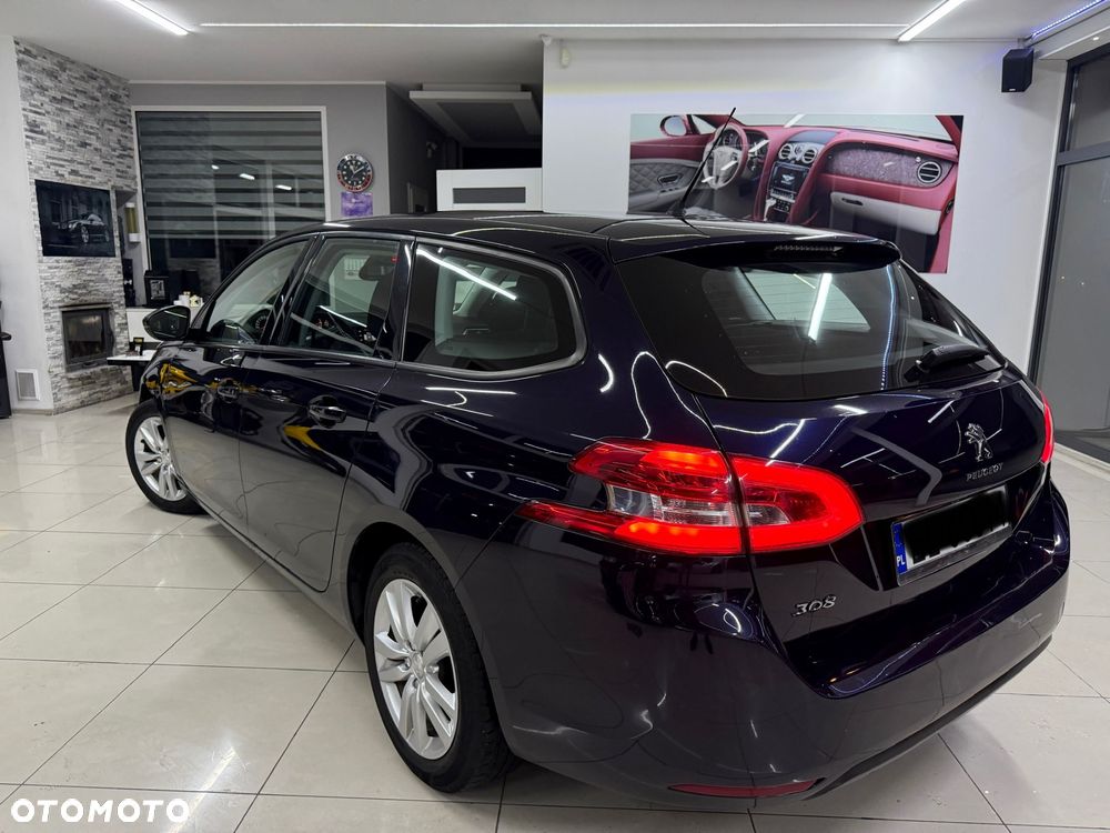 Peugeot 308 1.6 BlueHDi Allure S&S - 20