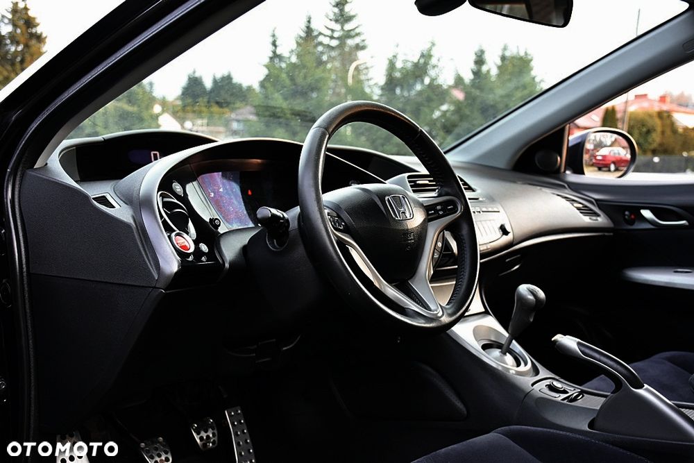 Honda Civic 1.8i-VTEC 50 Jahre Edition - 5