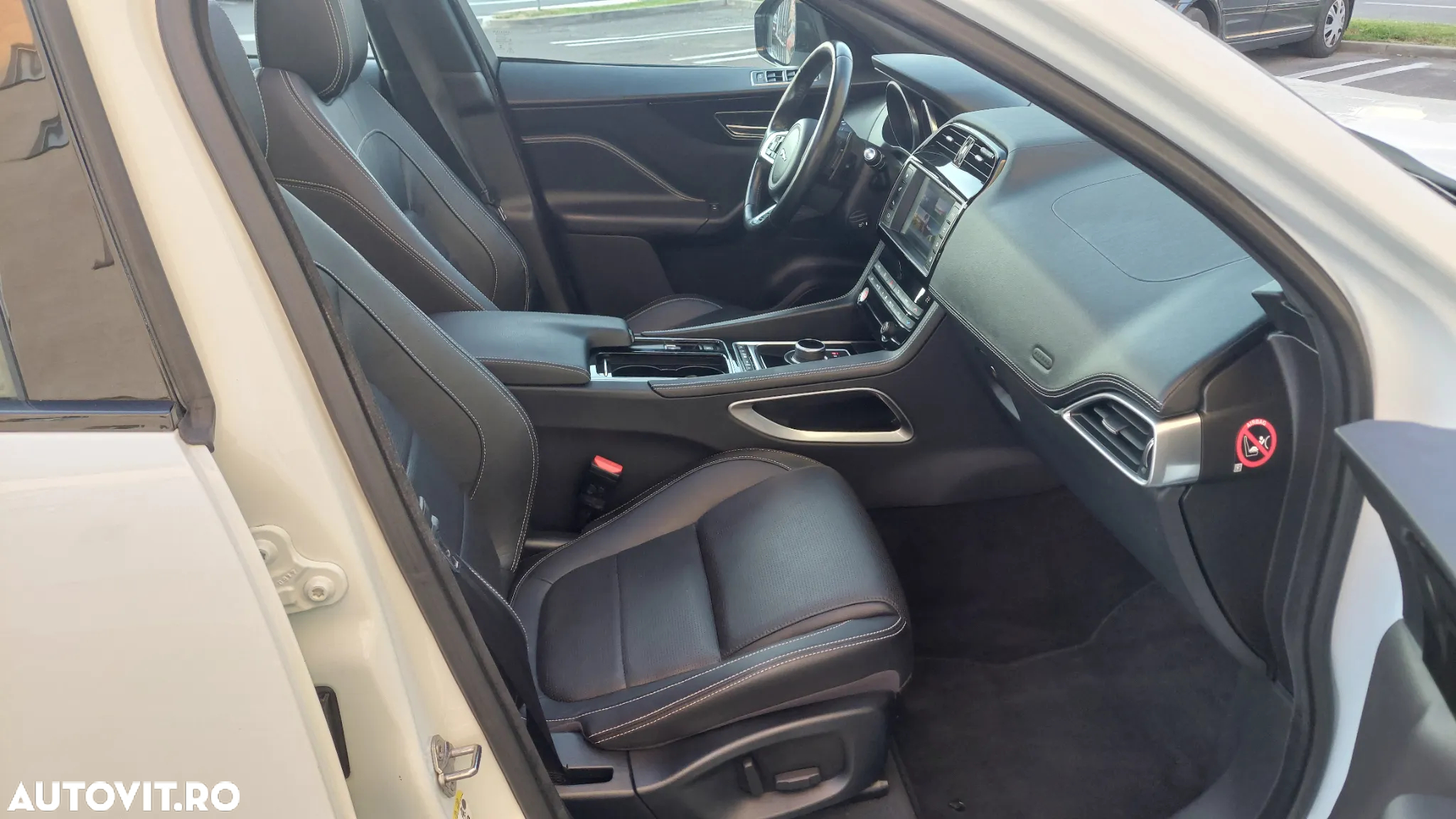 Jaguar F-Pace 20d Aut. R-Sport - 7