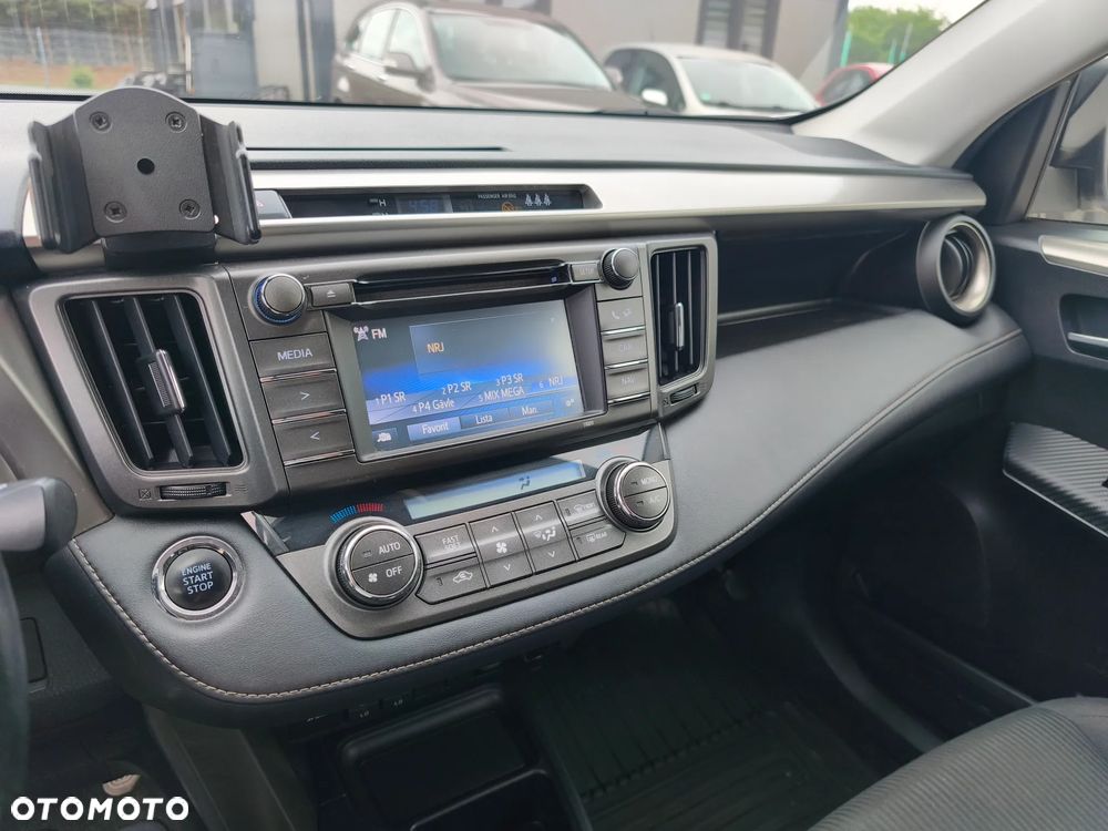 Toyota RAV4 2.0 Premium 4x4 - 12