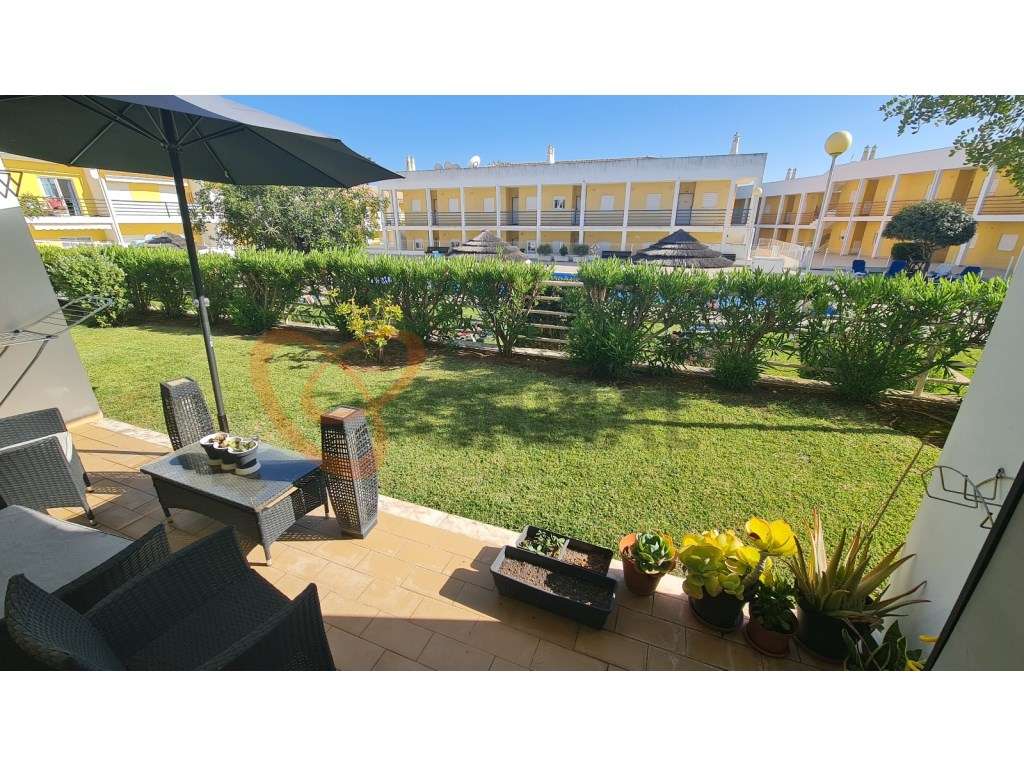 Apartamento T2 para venda com garagem e piscina em Vale Parra, Albu... - Grande imagem: 2/19