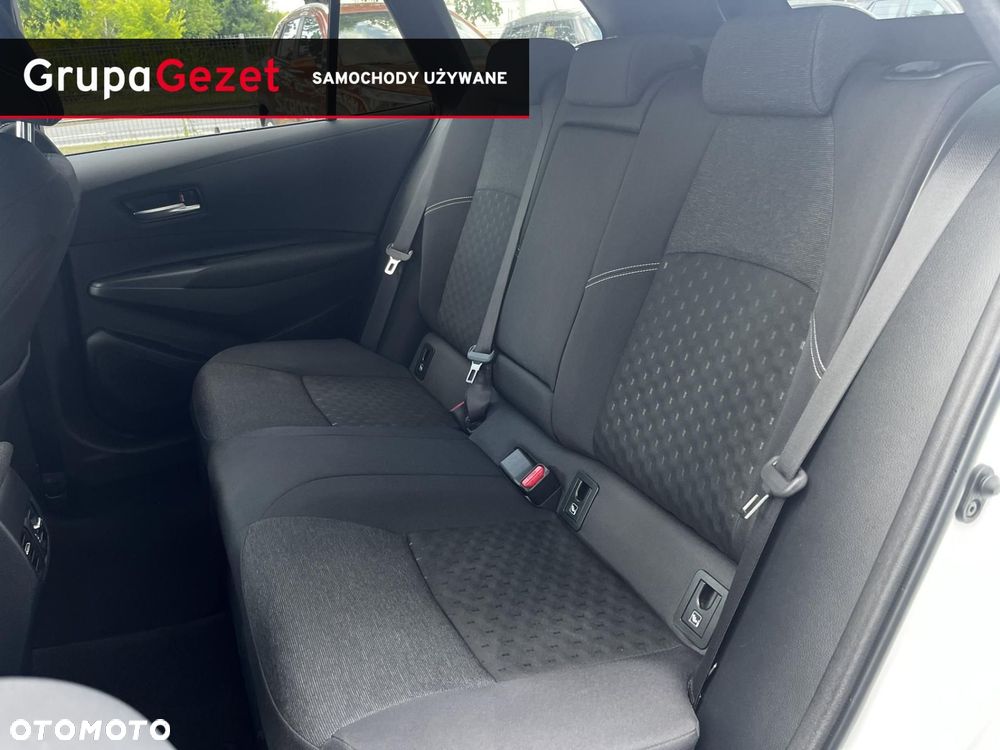 Suzuki Swace 1.8 Hybrid Premium Plus CVT - 11