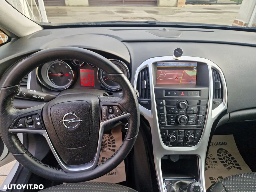 Opel Astra 1.7 CDTI DPF (119g) Edition - 9