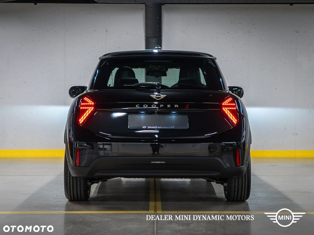 MINI Cooper S Favoured Trim - 5