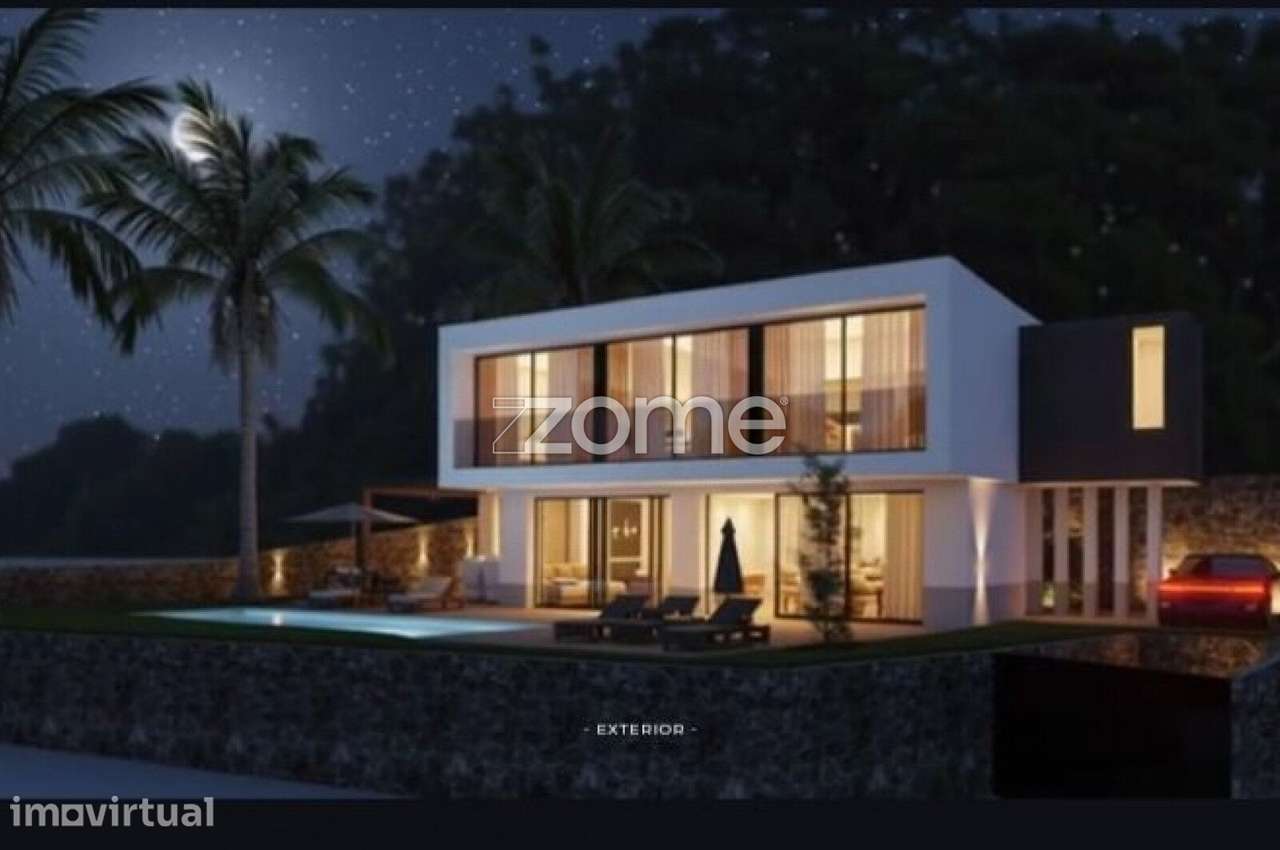 Terreno com 350m2 e Projeto Aprovado na Ilha da Madeira - Grande imagem: 3/27