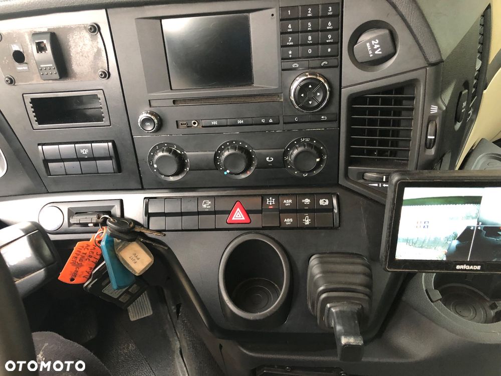 Mercedes-Benz Arocs actros wywrotka 8x4 resory zwolnica - 11