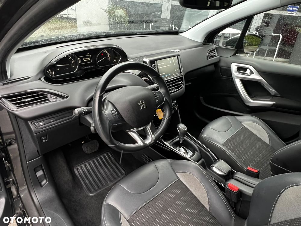 Peugeot 2008 - 6
