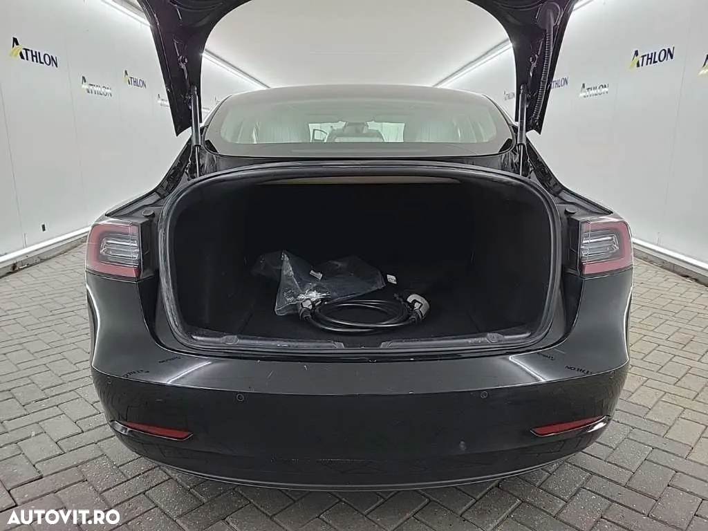 Tesla Model 3 Standard Reichweite Plus Hinterradantrieb - 5