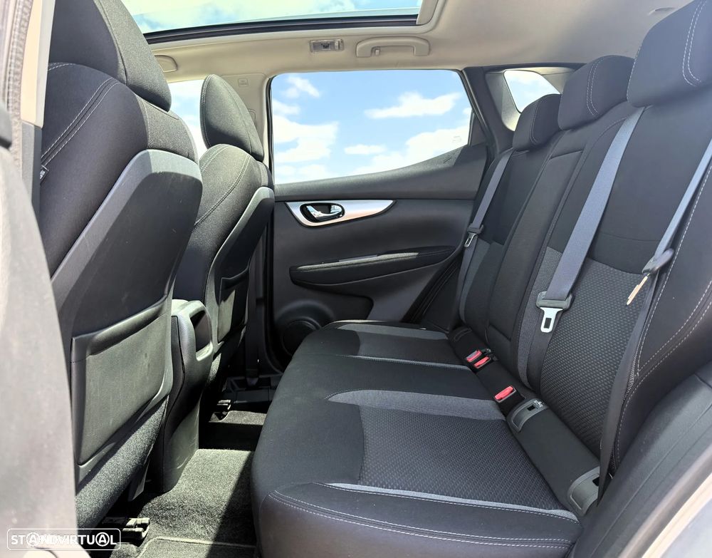 Nissan Qashqai 1.2 DIG-T N-Connecta 18 Xtronic - 40
