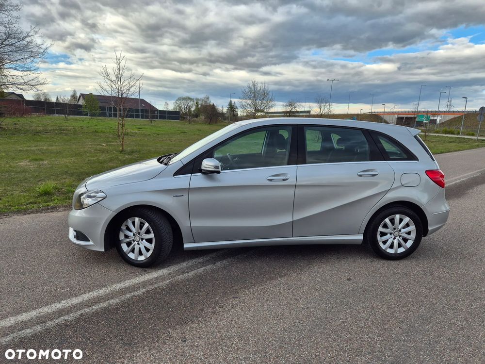 Mercedes-Benz Klasa B 180 CDI (BlueEFFICIENCY) 7G-DCT - 2