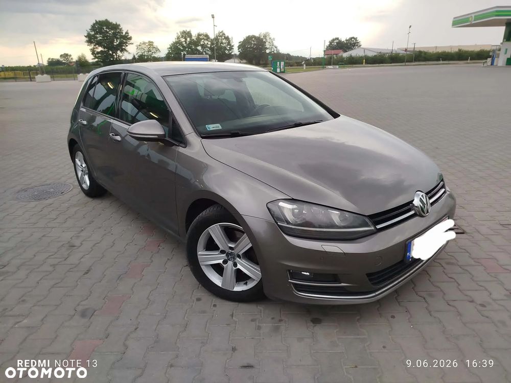 Volkswagen Golf - 1