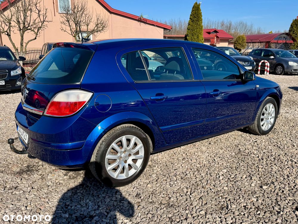 Opel Astra - 2