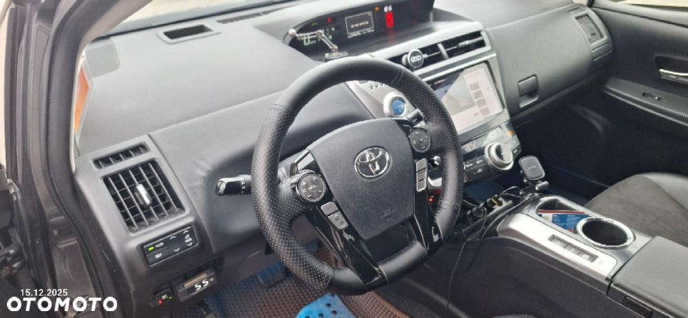 Toyota Prius+ (Hybrid) Comfort - 11
