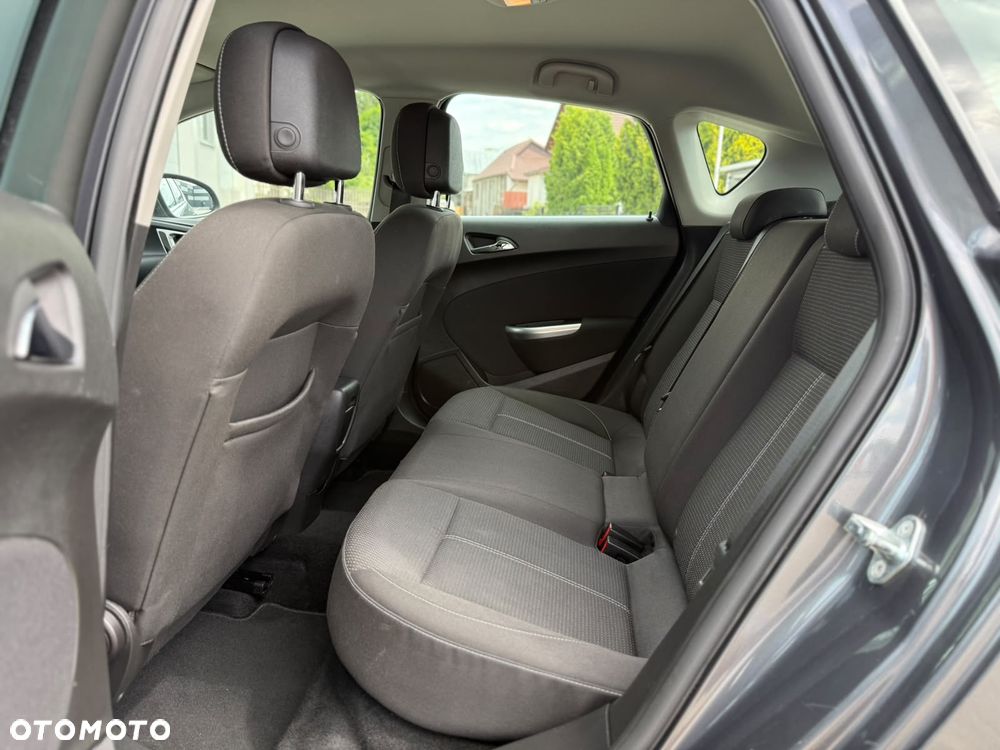 Opel Astra 2.0 CDTI DPF Automatik Cosmo - 15