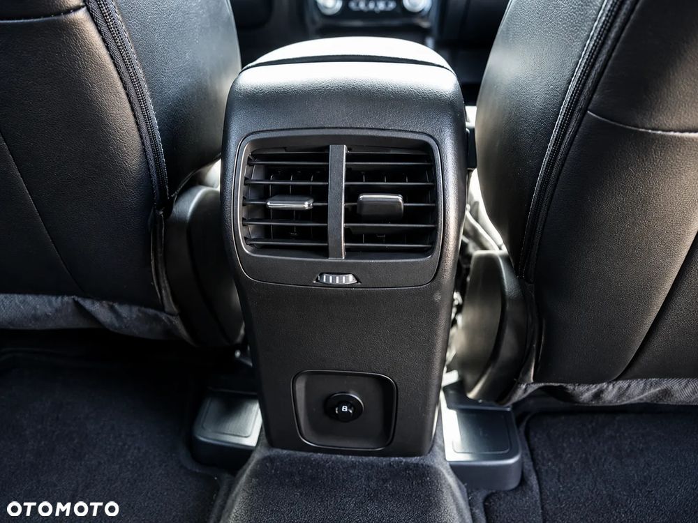 Ford Escape 2.0 EcoBoost AWD Titanium - 25