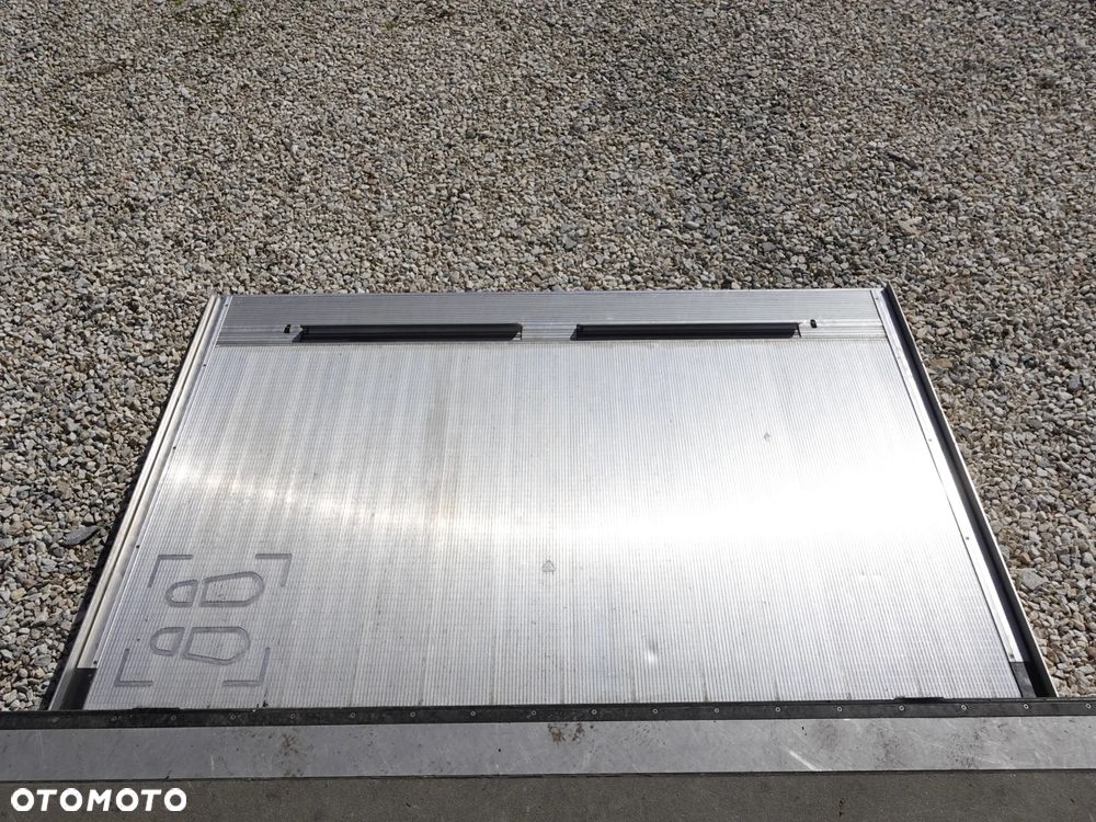 Ford Transit - Kontener z windą - 39