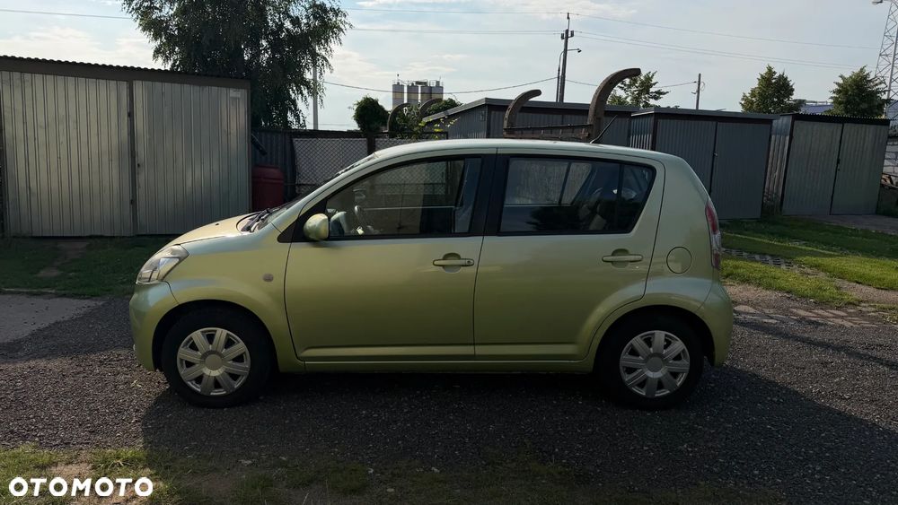 Daihatsu Sirion 1.3 - 7