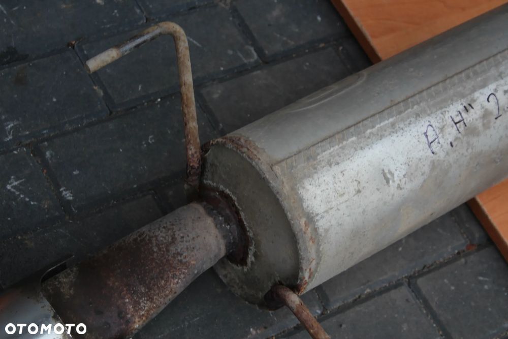 WYDECH TŁUMIK ŚRODKOWY KOŃCOWY OPEL ASTRA H KOMBI 2.0 TURBO - 7