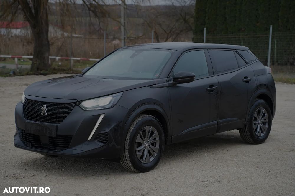 Peugeot 2008 PureTech 130 EAT8 GT Pack - 10