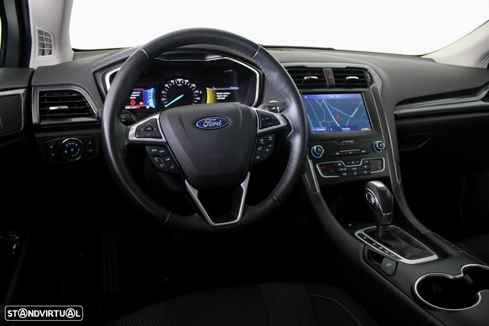 Ford Mondeo SW 2.0 HEV Titanium - 21