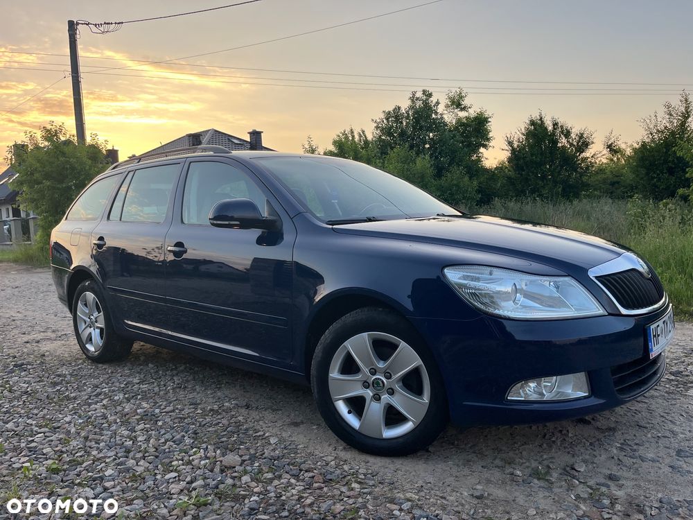 Skoda Octavia 2.0 TDI DSG Elegance - 10