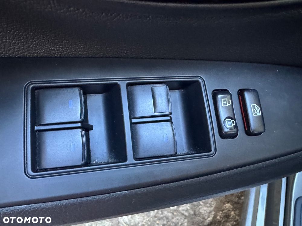 Toyota Avensis 2.0 D-4D Prestige - 13