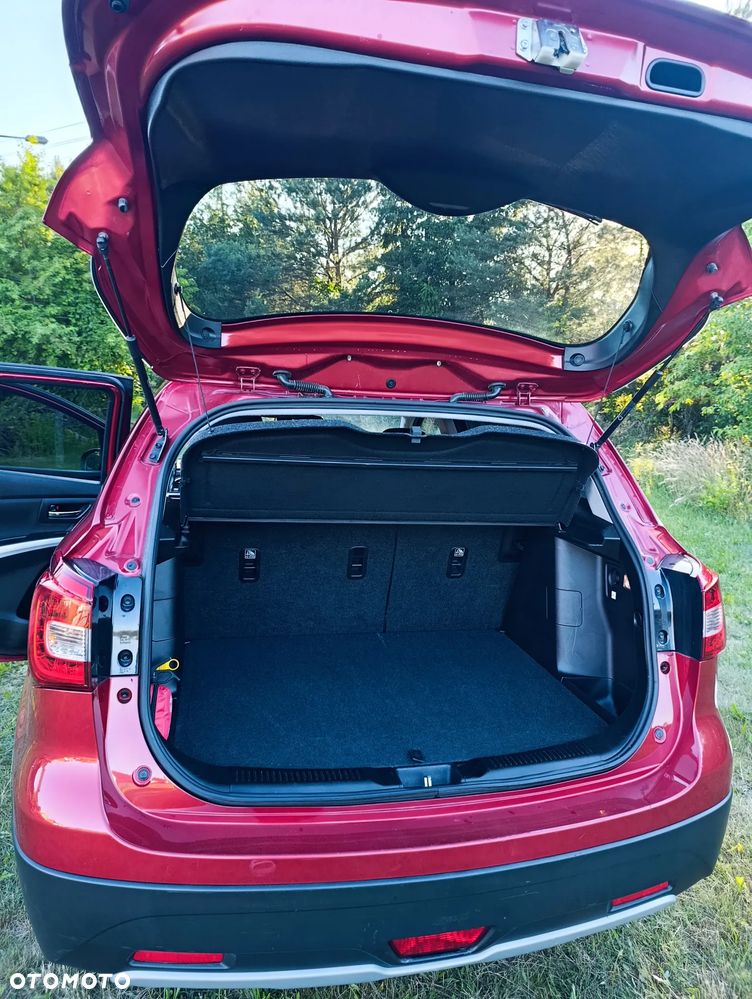 Suzuki SX4 S-Cross 1.4 T Premium - 8
