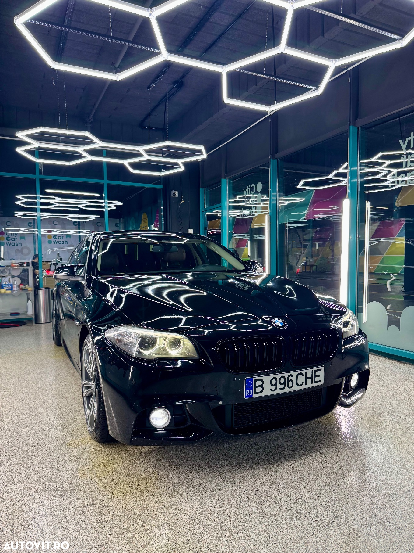 BMW Seria 5 520d AT - 3