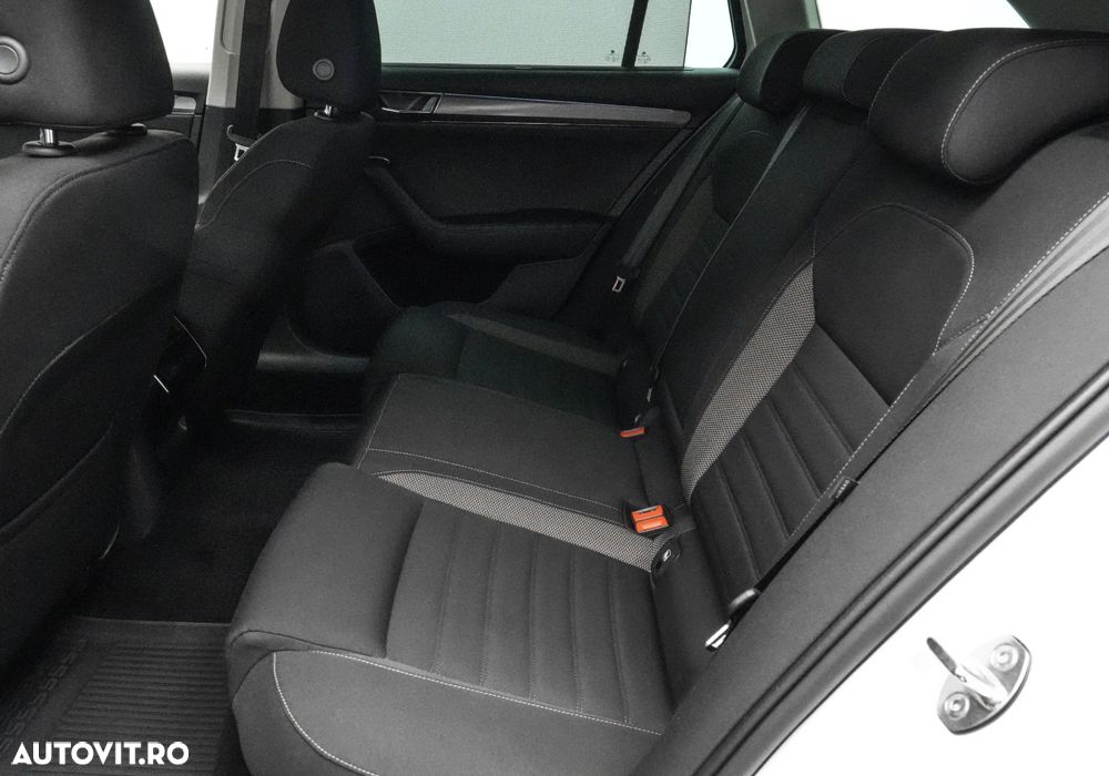 Skoda Superb 2.0 TSI 4X4 DSG Scout - 15