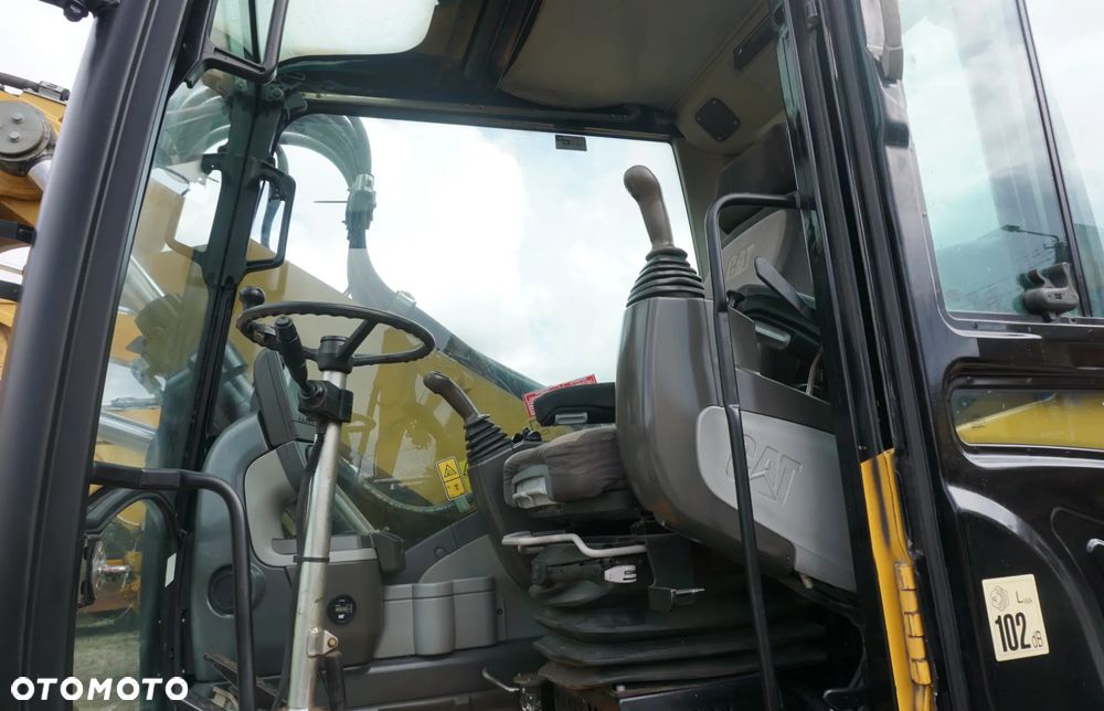 Caterpillar CAT M 315 D - 9